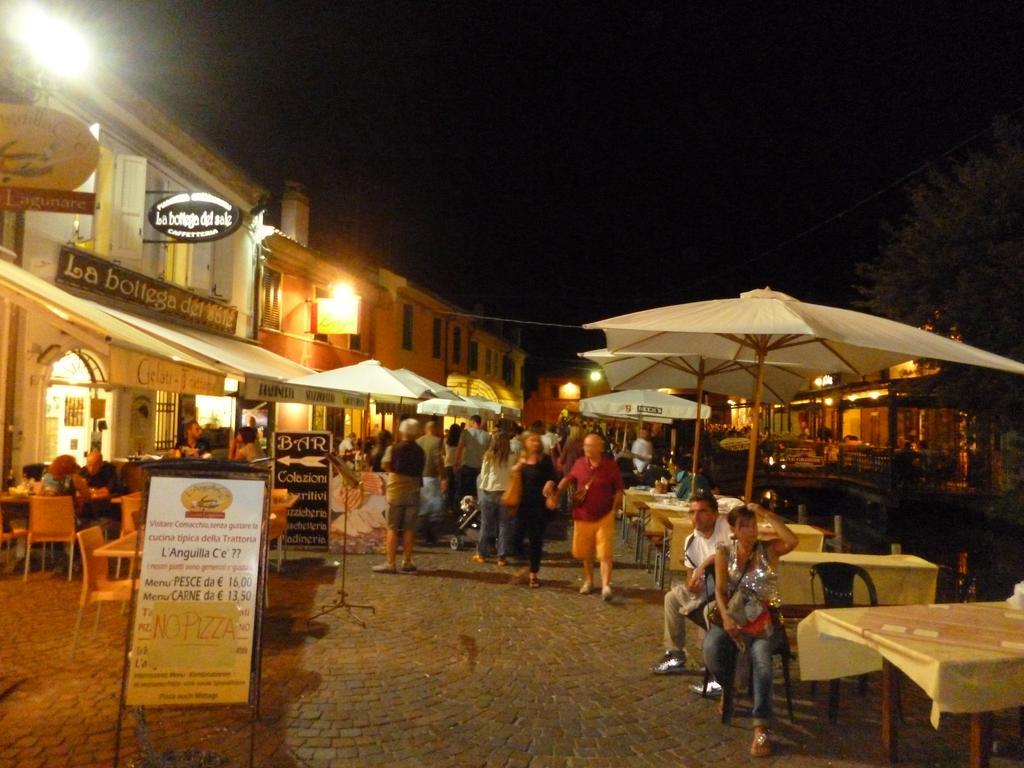 Residenza Holiday Llido Degli Estensi Luaran gambar